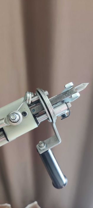 Kit complet Tufting: Pistol electric covoare + Bobinator lână + Pânză cadou