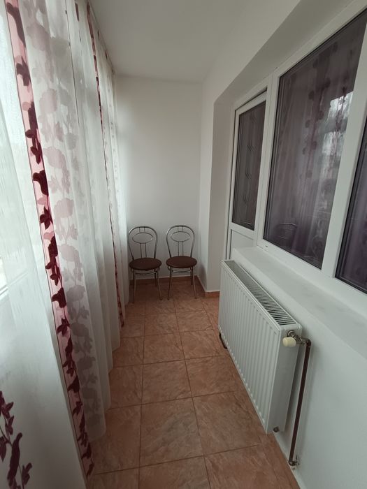 Apartament 2 camere decomandat,et 3 , zona 8 Mai
