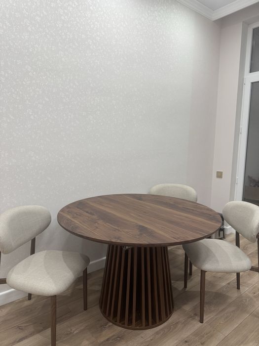 Продам стол со стульями