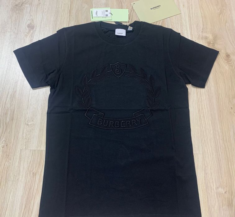 Нови мъжки тениски с етикети Burberry black