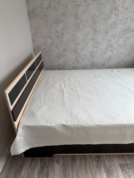 Продам кровать 2х60