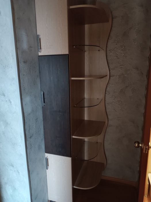 Стенка, горка корпусная в гостиную