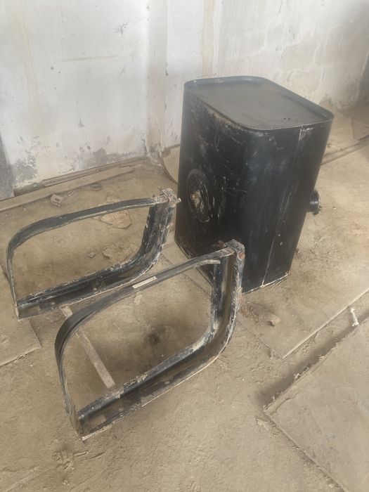 Бак для грузовых авто