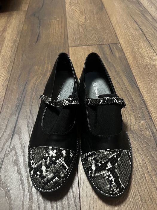 Дамски черни обувки Tendenz