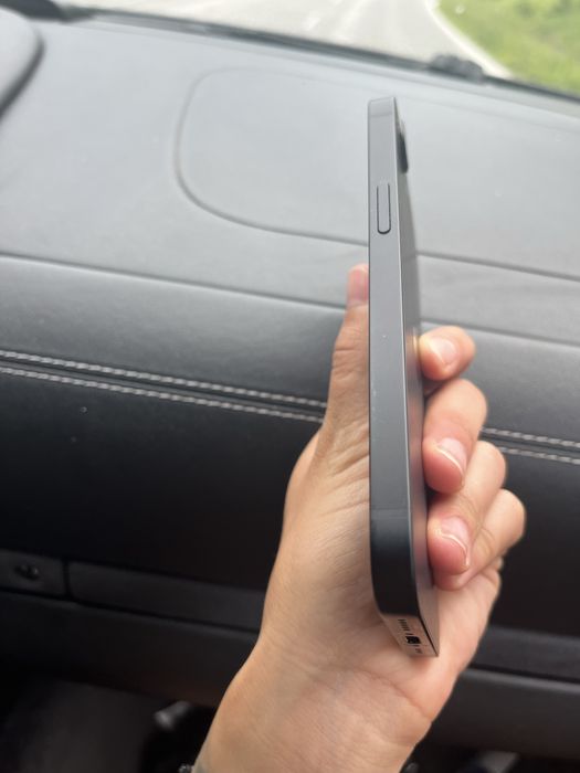Iphone 16e 128gb 100% батерия