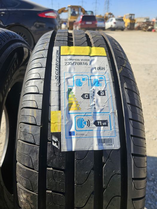 Vând anvelope vara  235/70/16 235/70r16 PIRELLI