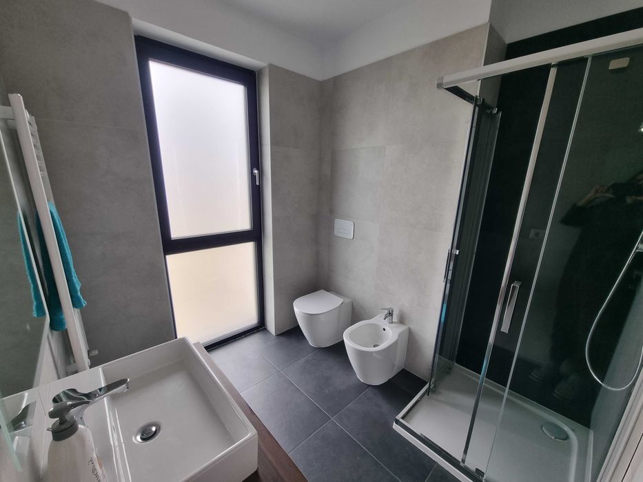 Proprietar, inchiriez apartament premium, 2 cam, Torontalului, parcare inclusa