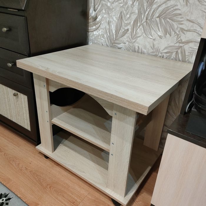 Продам столик раскладной