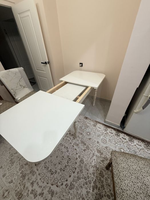 Стол кухонный очень качественный