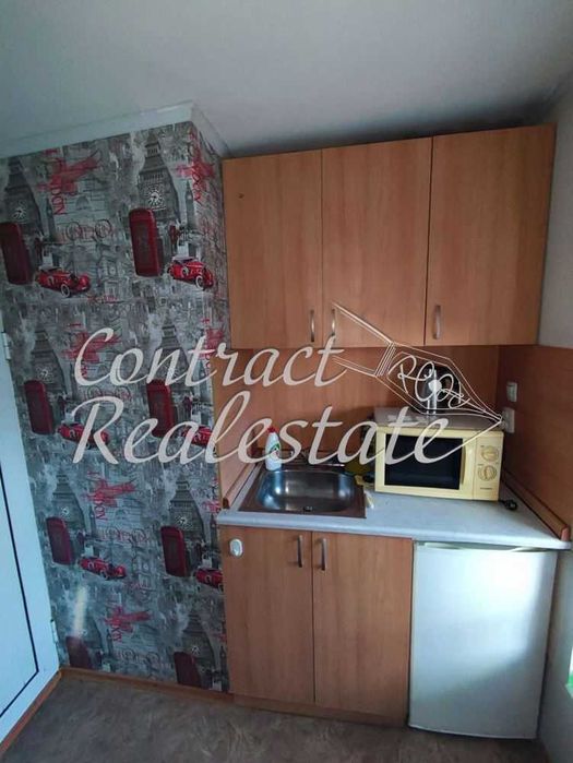 Дава се под наем Едностаен апартамент в Варна, Център - 30 кв.м за 153 € - Снимка #3