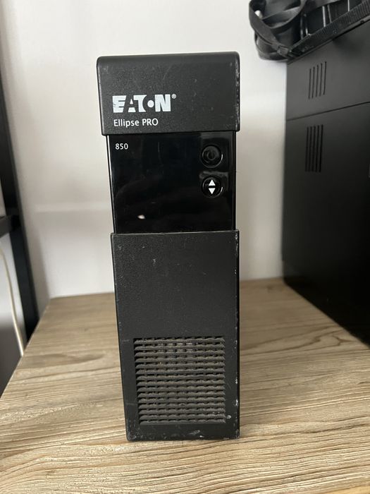 UPS Eaton Ellipse PRO 850 DIN Sursa de alimentare neîntreruptibilă Defect
