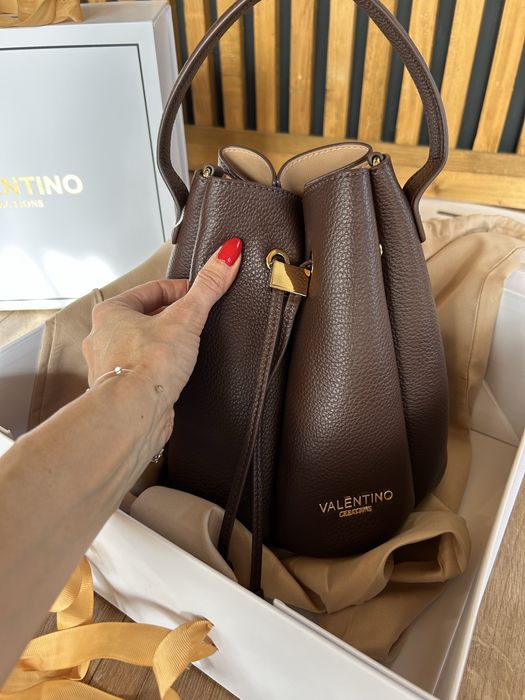 Чисто нова чанта(VALENTINO)