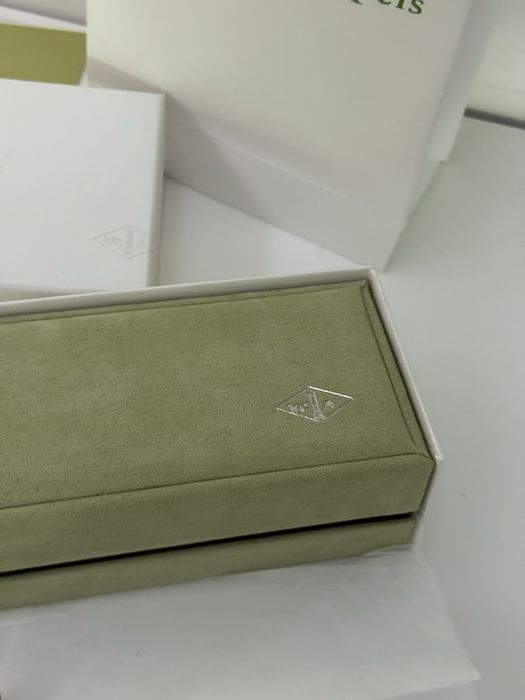 Van Cleef and Arpels  колие, гривна и обици