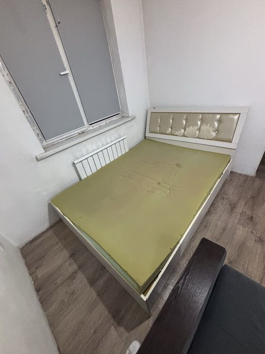 Кровать и Диван