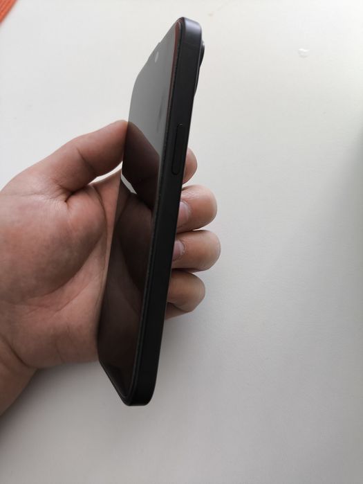 iPhone 15 128gb в отличном состоянии