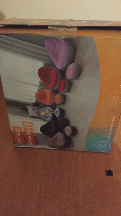 Продам надувное кресло красного цвета.

В комплекте:
• Надувное к
