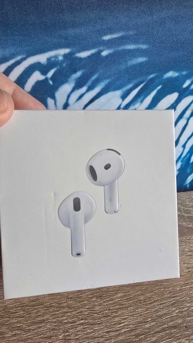 casti airpods 4 , sigilate, anc