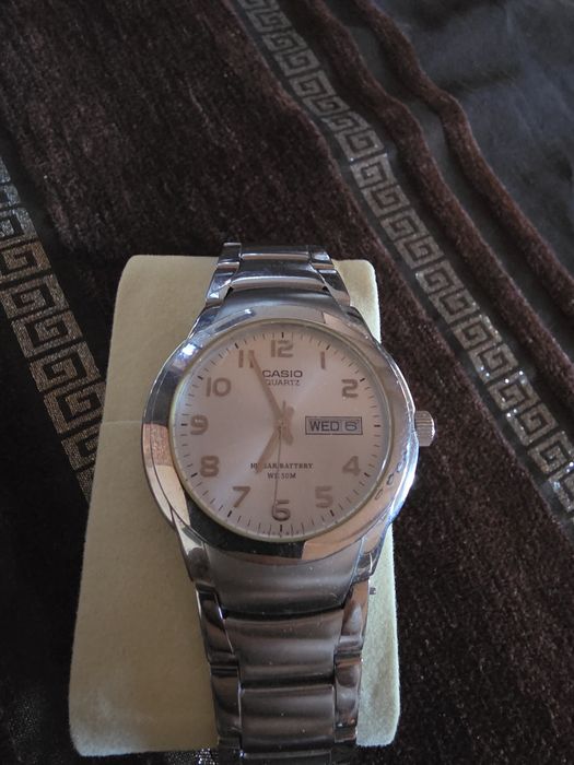 Ceas Casio  Day-date