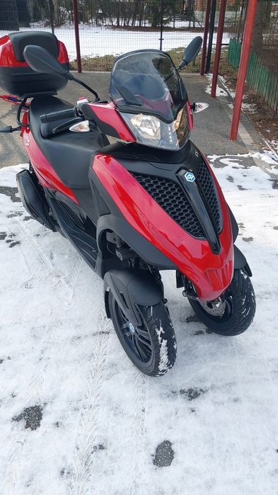Vând Piaggio Mp 3 yourban An 2012 -300 cm 24 cp se conduce cu cat B