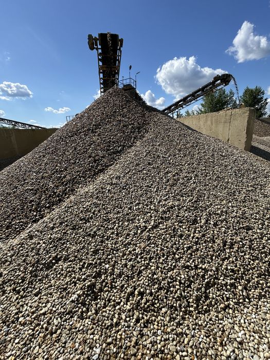 Nisip  Pamant Negru vegetal Balastru Pietris Chisai