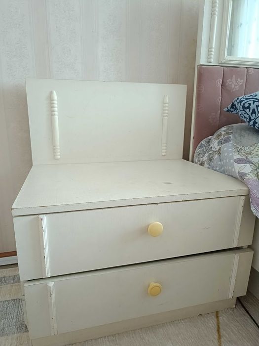 Спальный гарнитур, белый