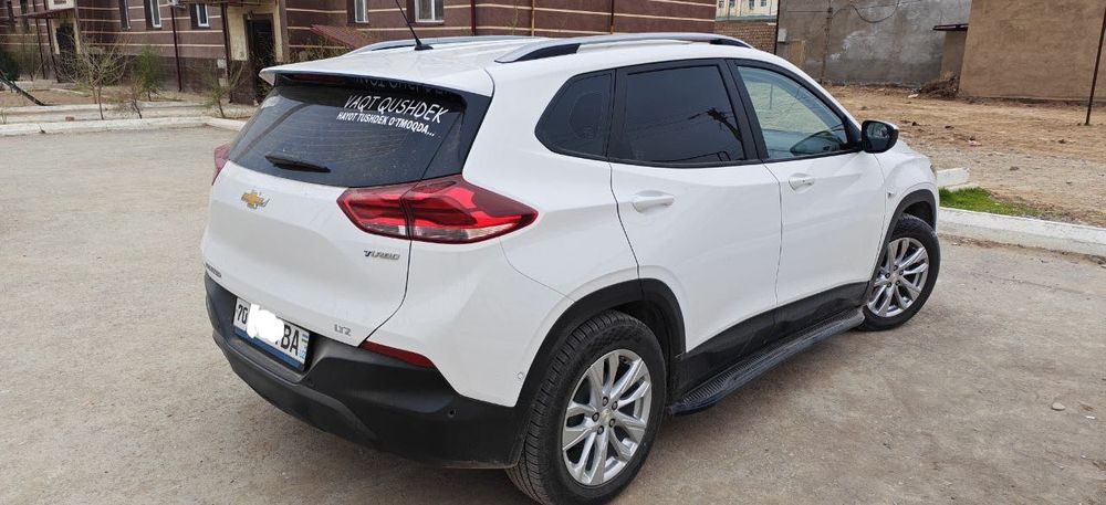 Chevrolet Tracker LTZ 2023, 40 000 км, белый, пропан