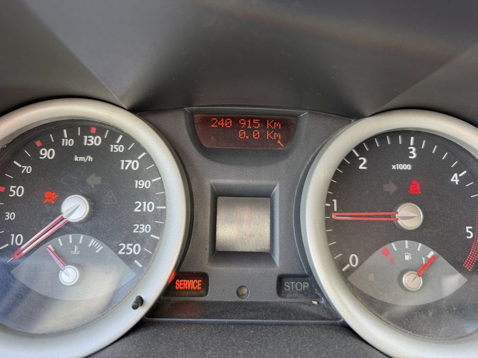 Renault Megane 2006 1.9 131CP