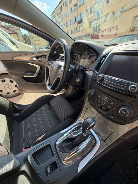 Opel insignia sports tourer