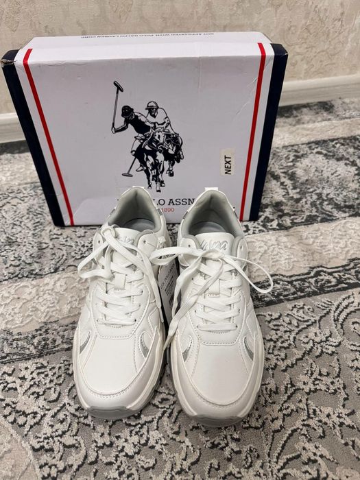 Белые кроссовки U.S. Polo Assn. — современный стиль и комфорт каждый д