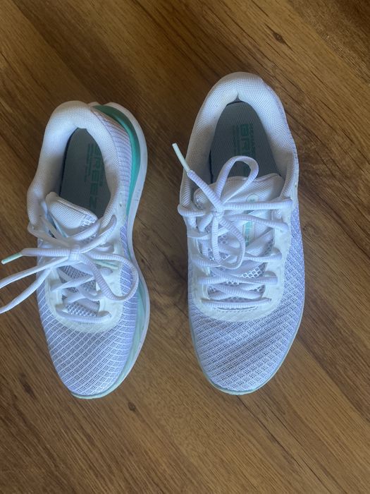 Дамски маратонки Under Armour 36.5