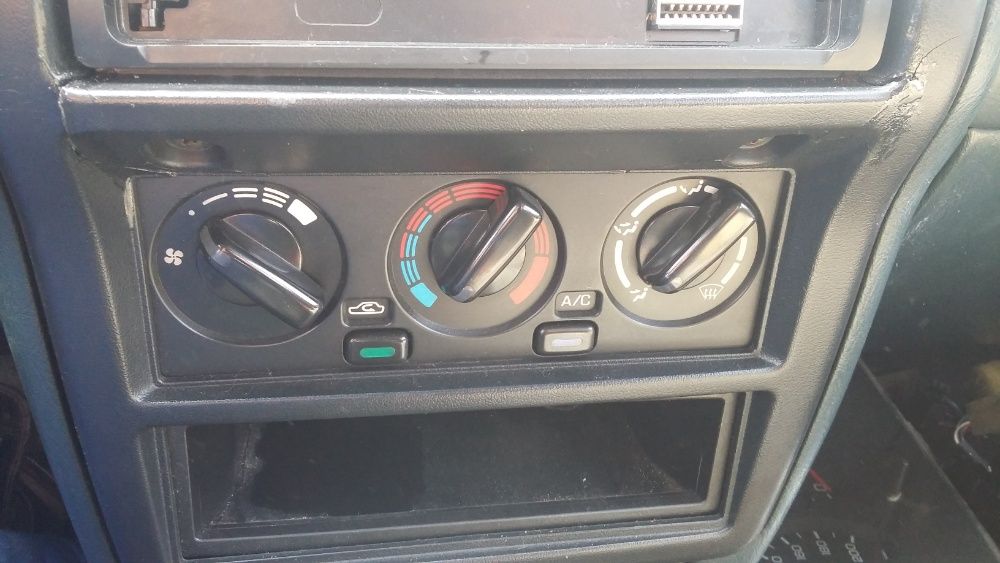 Нисан Алмера 2.0 Д 1998 г. на части - Nissan Almera 2.0 D на части