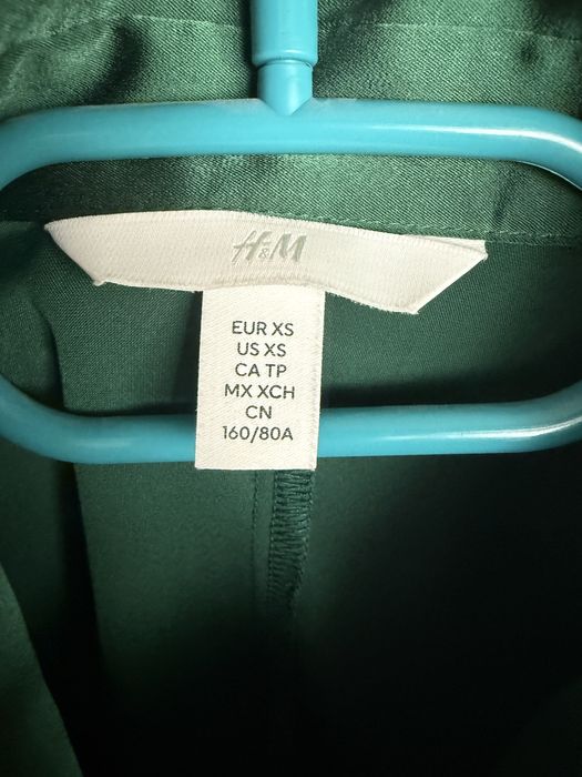 Празнична сатенена рокля тип риза H&M