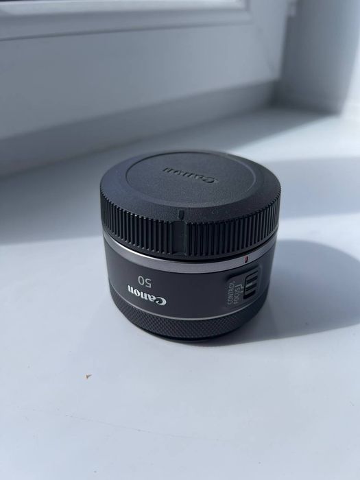 Canon 50mm обектив