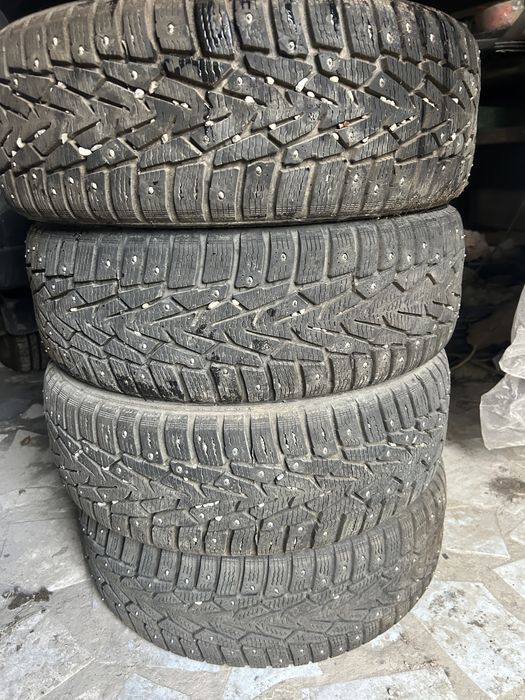 205/60/16 NOKIAN