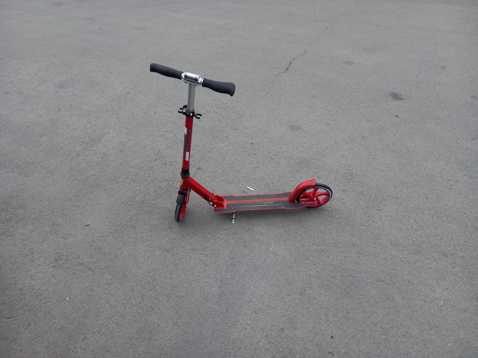 BMW  М3 колички, Шел колекция и тротинетки ферари (Ferrari)