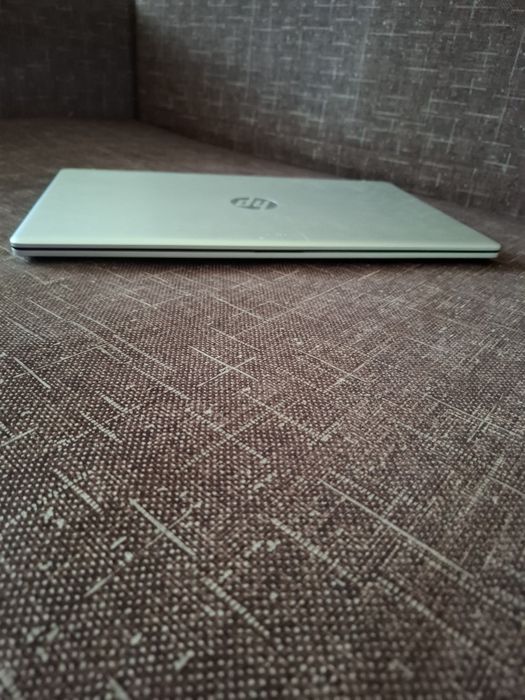Laptop HP 17-cn i5•gen.11•SSD 500GB•16GB DDR4•17.3 inch•Nvidia GeForce MX350•SUPERB