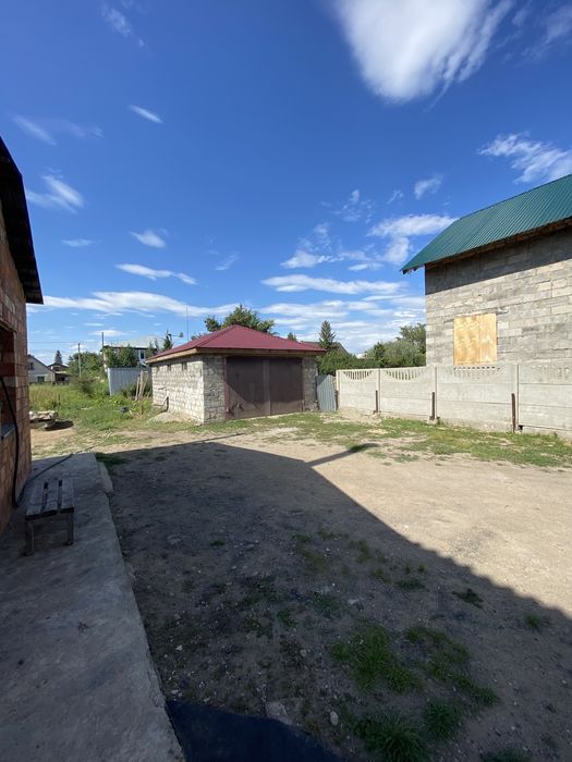 Продам двухэтажный дом