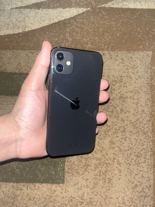Айфон 11 черныйй