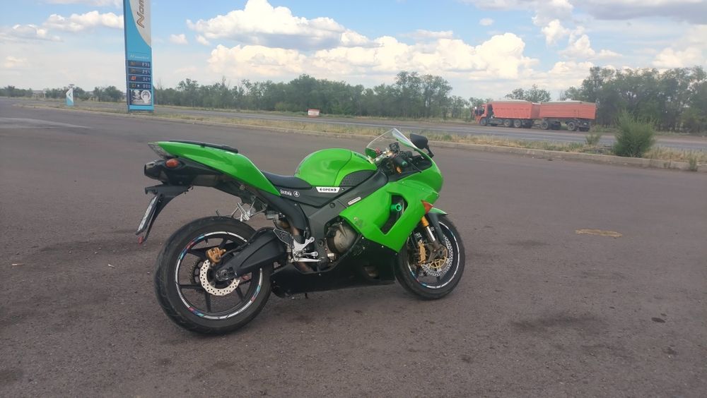 Продам Kawasaki ZX-6