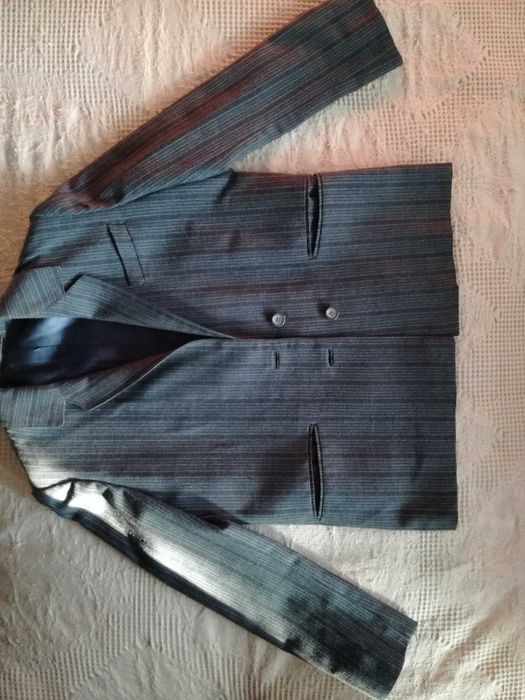 Запазени дамски сака, размер S и М