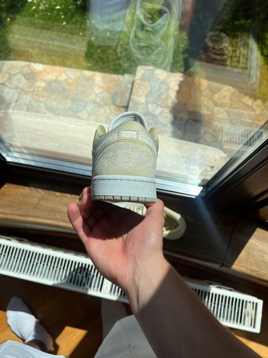 Air Jordan 1 SE "Team Gold" noi