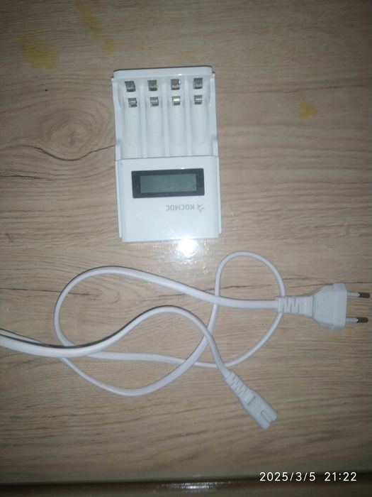 AA, AAA Akumilyator Batareyklaraga Zaryat Beradigan