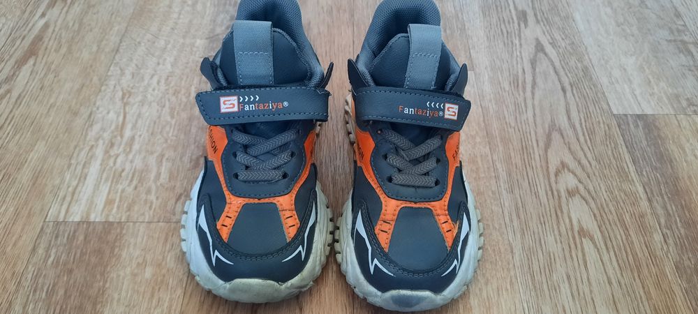 Детские кроссовки р26-30