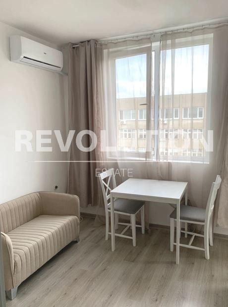 Двустаен апартамент в района на Трошево!