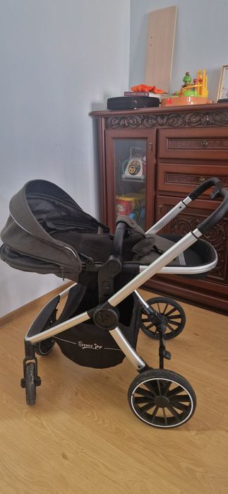 Продаются коляску