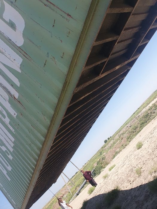 Konteyner sotiladi 12m 2.90m