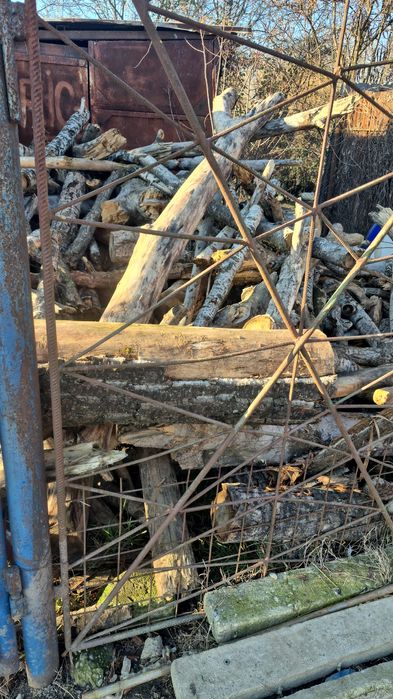 Se vinde lemne de foc