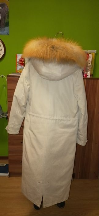 Симпатичная парка, женская