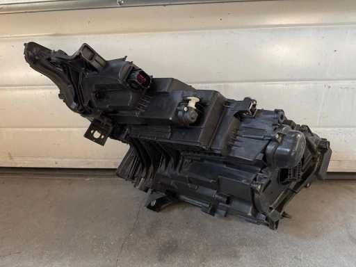 Audi Q8 SQ8 RSQ8 4M far stanga full led matrix far dreapta faruri