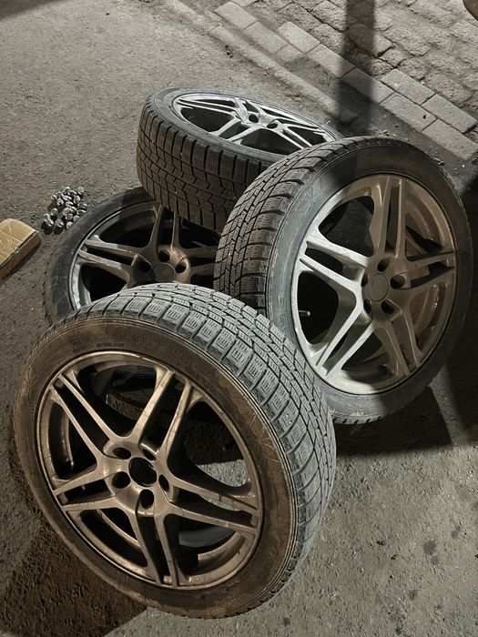Продам диски с шинами